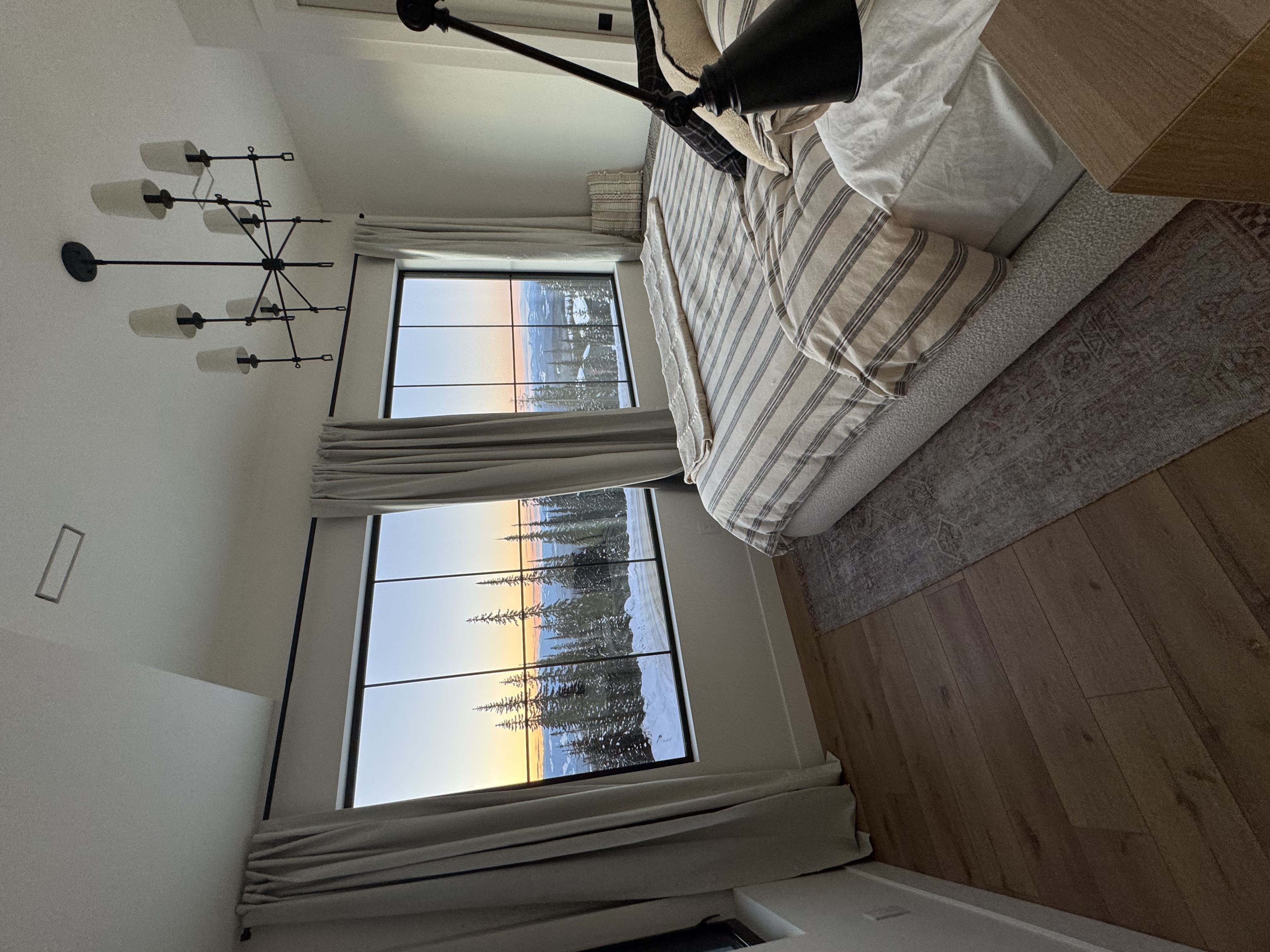 Bedroom with sunrise mountain view